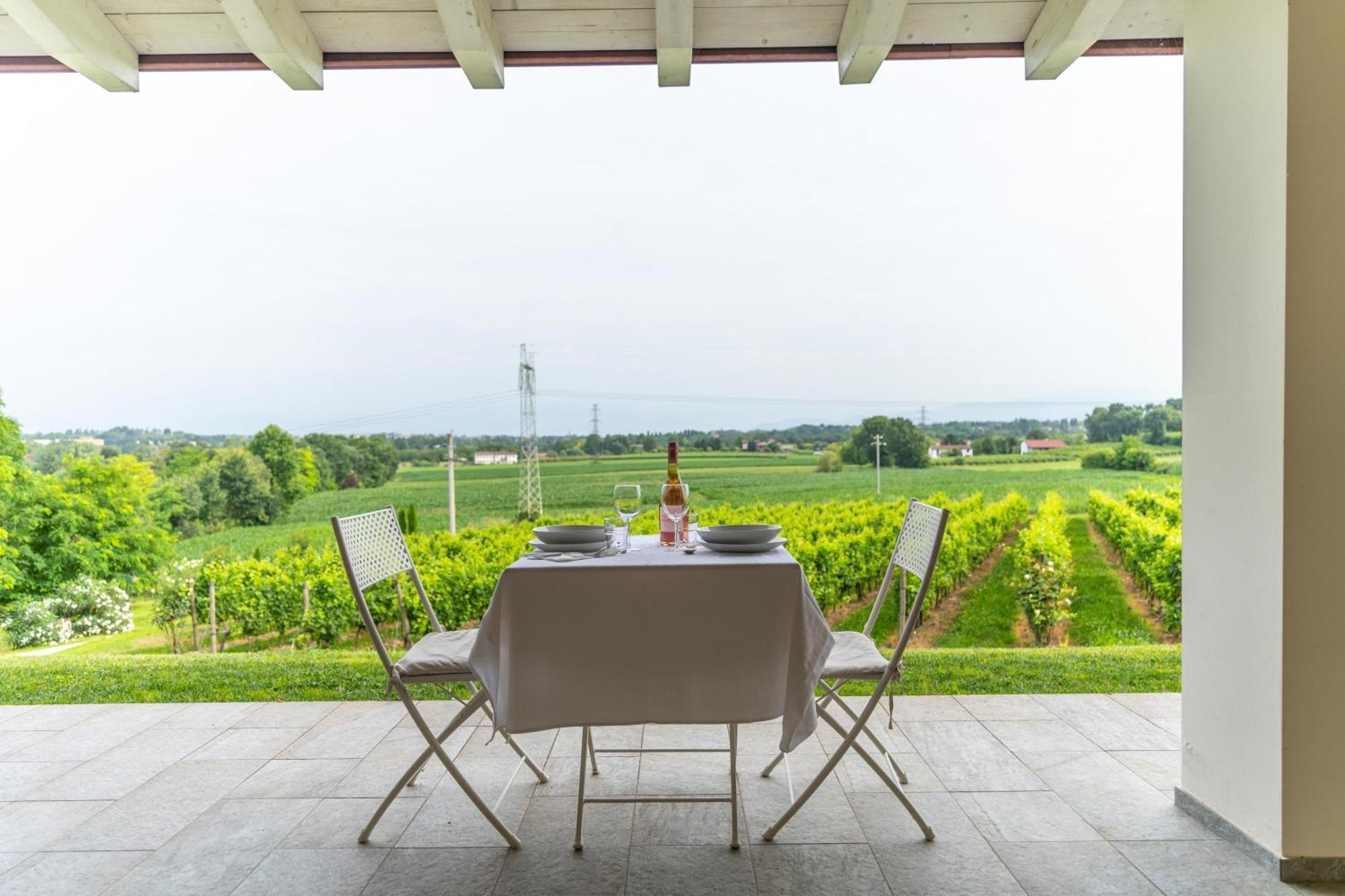 Agriturismo Colle Dei Pivi Понти Сул Минчо Екстериор снимка