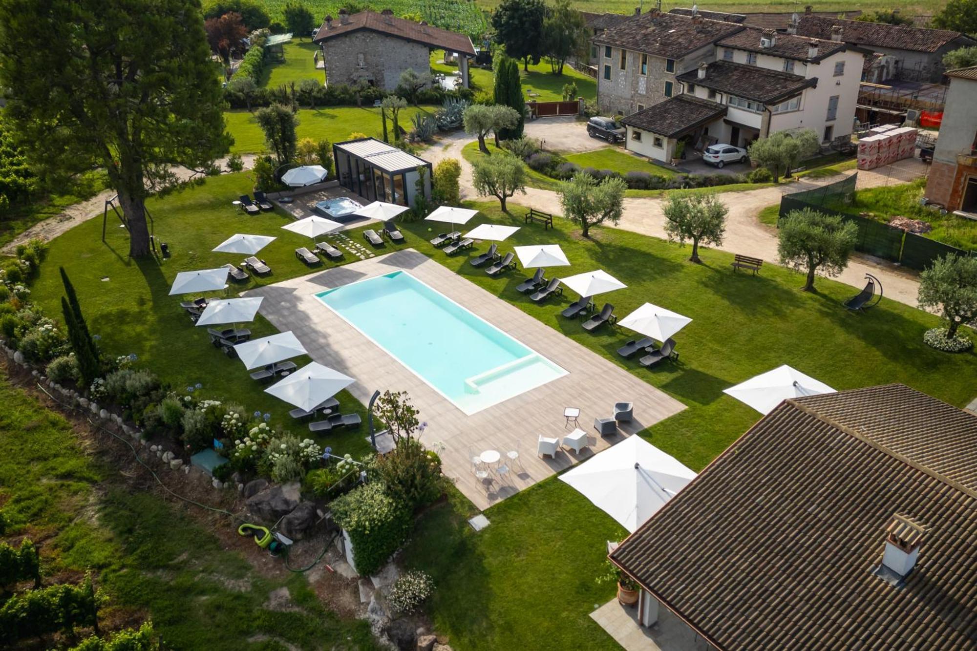 Agriturismo Colle Dei Pivi Понти Сул Минчо Екстериор снимка