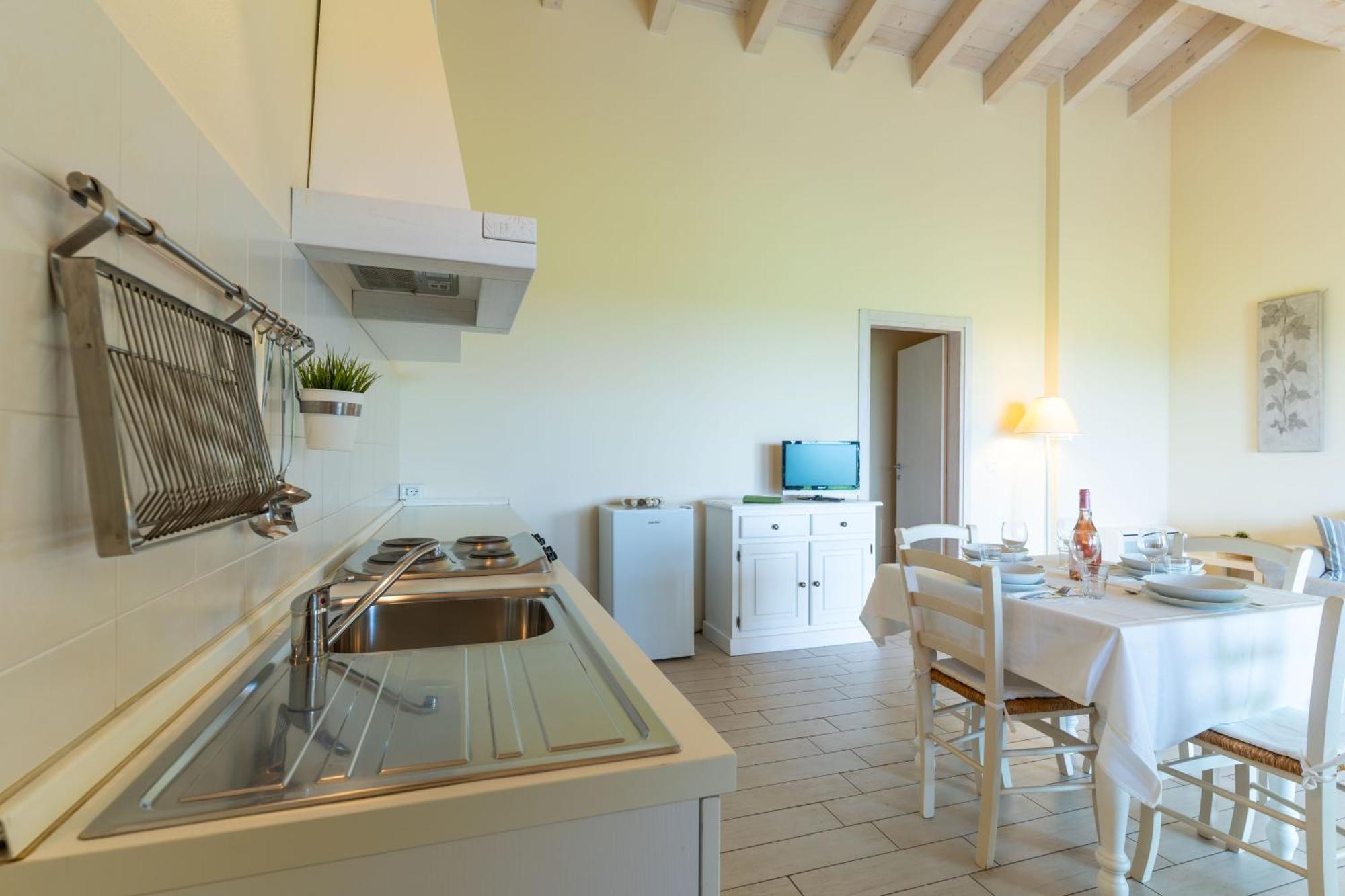 Agriturismo Colle Dei Pivi Понти Сул Минчо Екстериор снимка