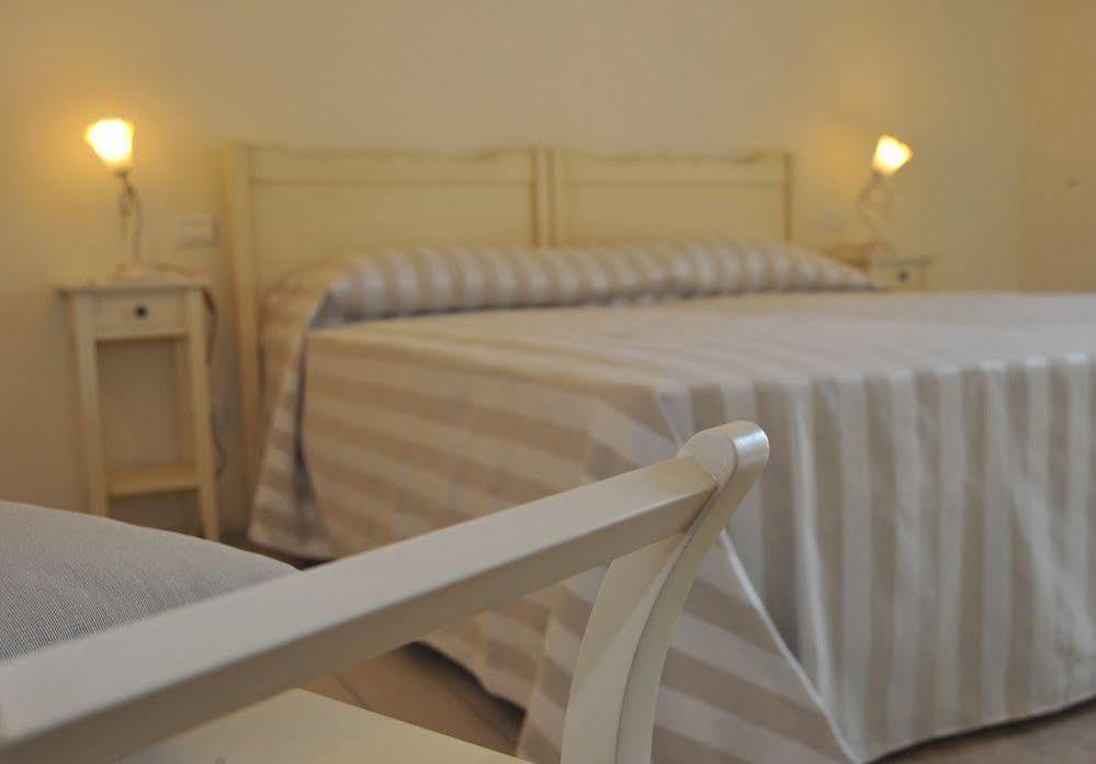 Agriturismo Colle Dei Pivi Понти Сул Минчо Екстериор снимка